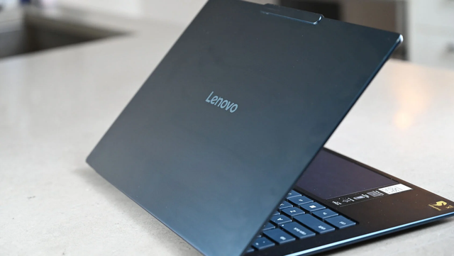 Lenovo Yoga Slim 7xレビュー：AIは期待外れだけど良品です