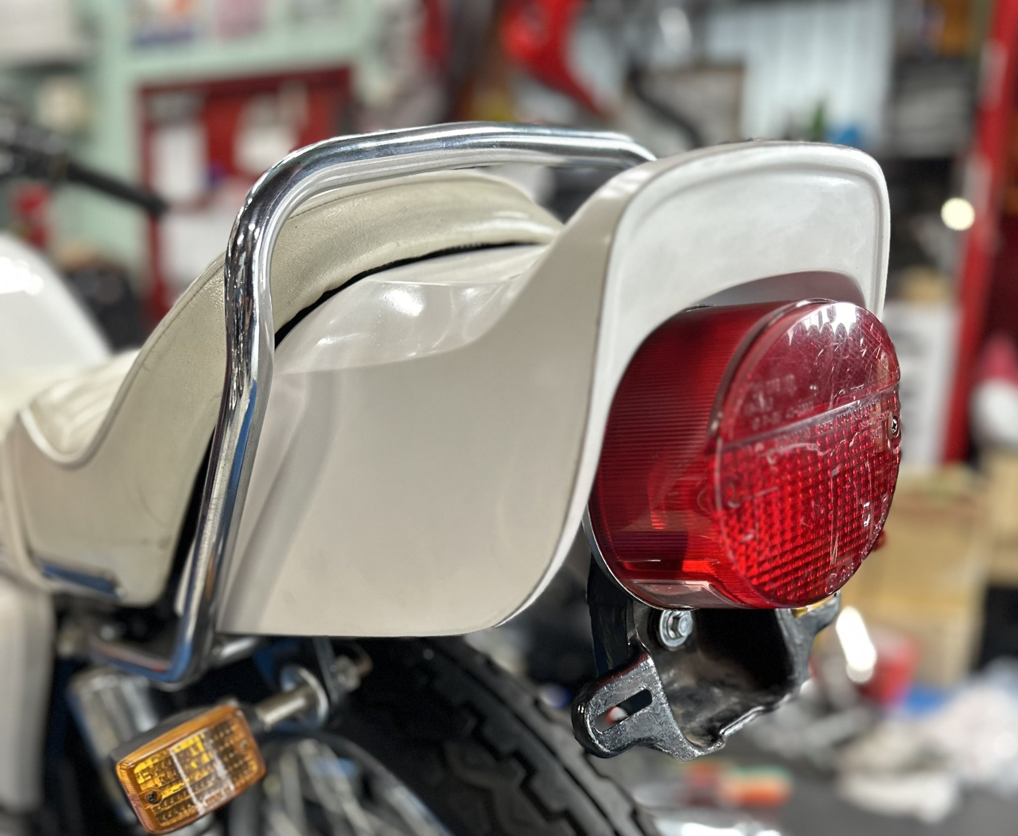 KH250 400テールカウルテールランプ付き KH250 KH400 アップテール