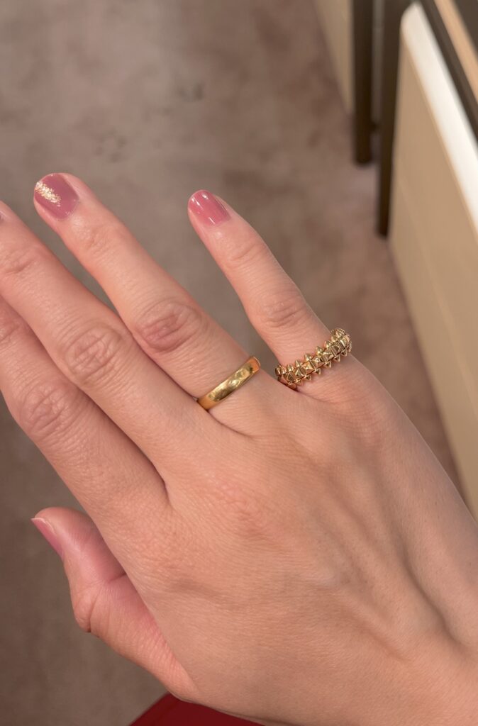 カルティエ クラッシュドゥリングは痛い？ カラーはどれがいい