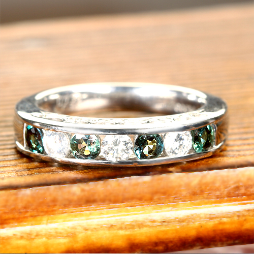 アレキサンドライト 0.3ct ダイヤモンド 0.3ct プラチナ リング(指輪