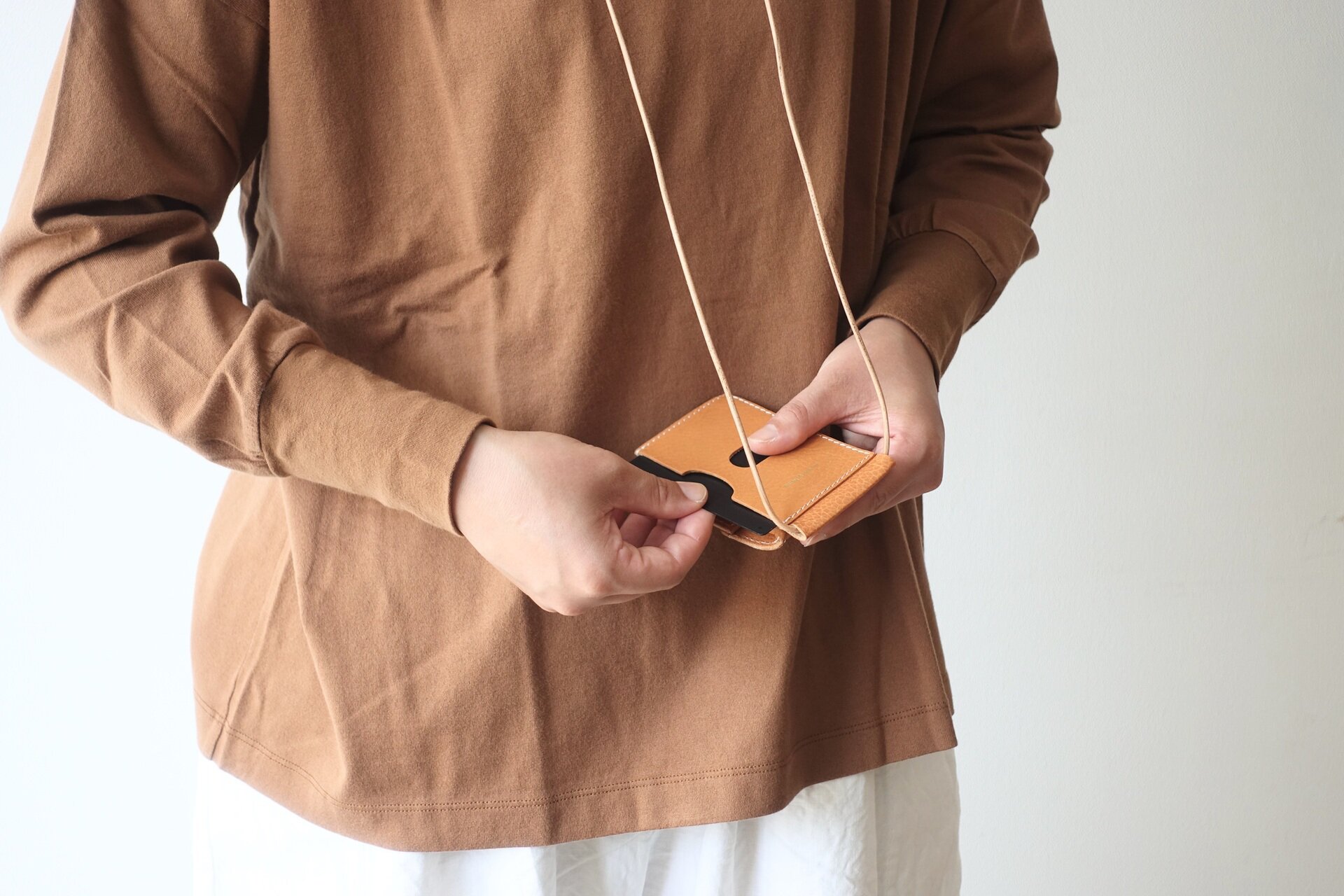 Hender Scheme｜hang wallet / 財布 - haluta(ハルタ) | キナリノモール