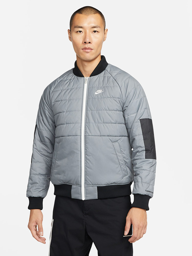 NIKE (ナイキ) リバーシブル フルジップ 中綿 ボンバージャケット NSW