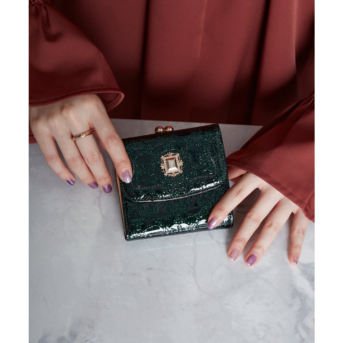 アナスイ ANNA SUI ルーミー 口金二つ折り財布 （ピンク） -靴