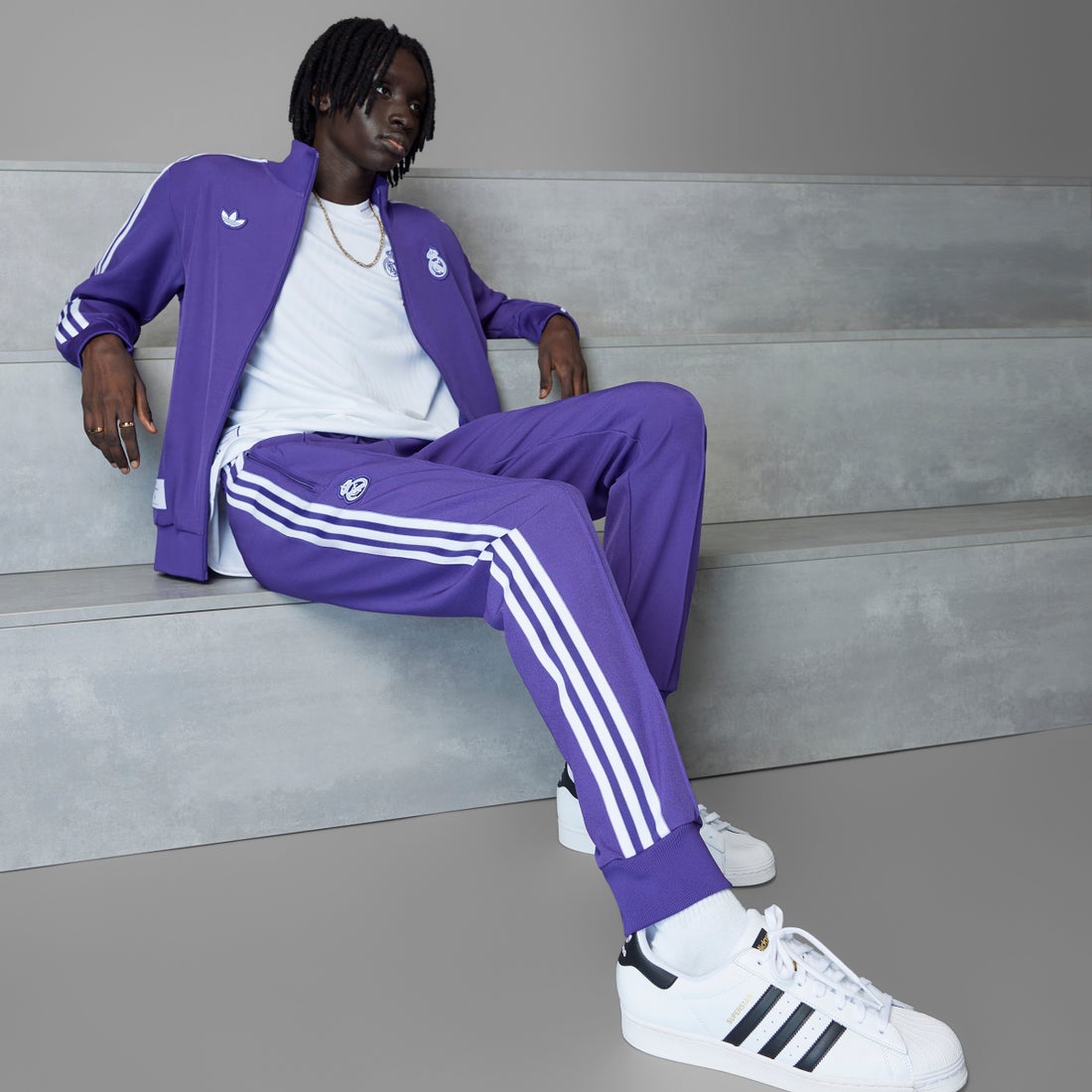 adidas レアルマドリード TERRACE ICON トラックパンツ(パープル