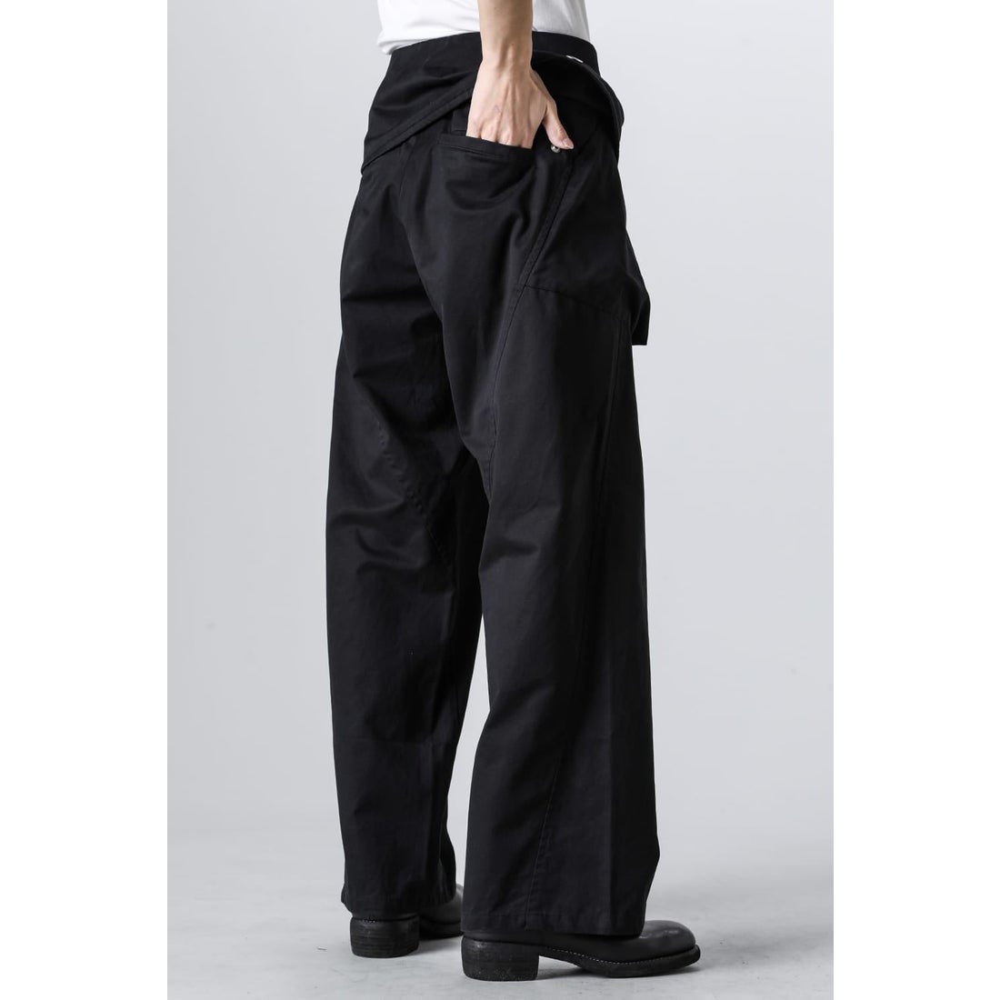 Omar Afridi Flap Trousers Pure Dyed Cotton （Carbon） - Osaka