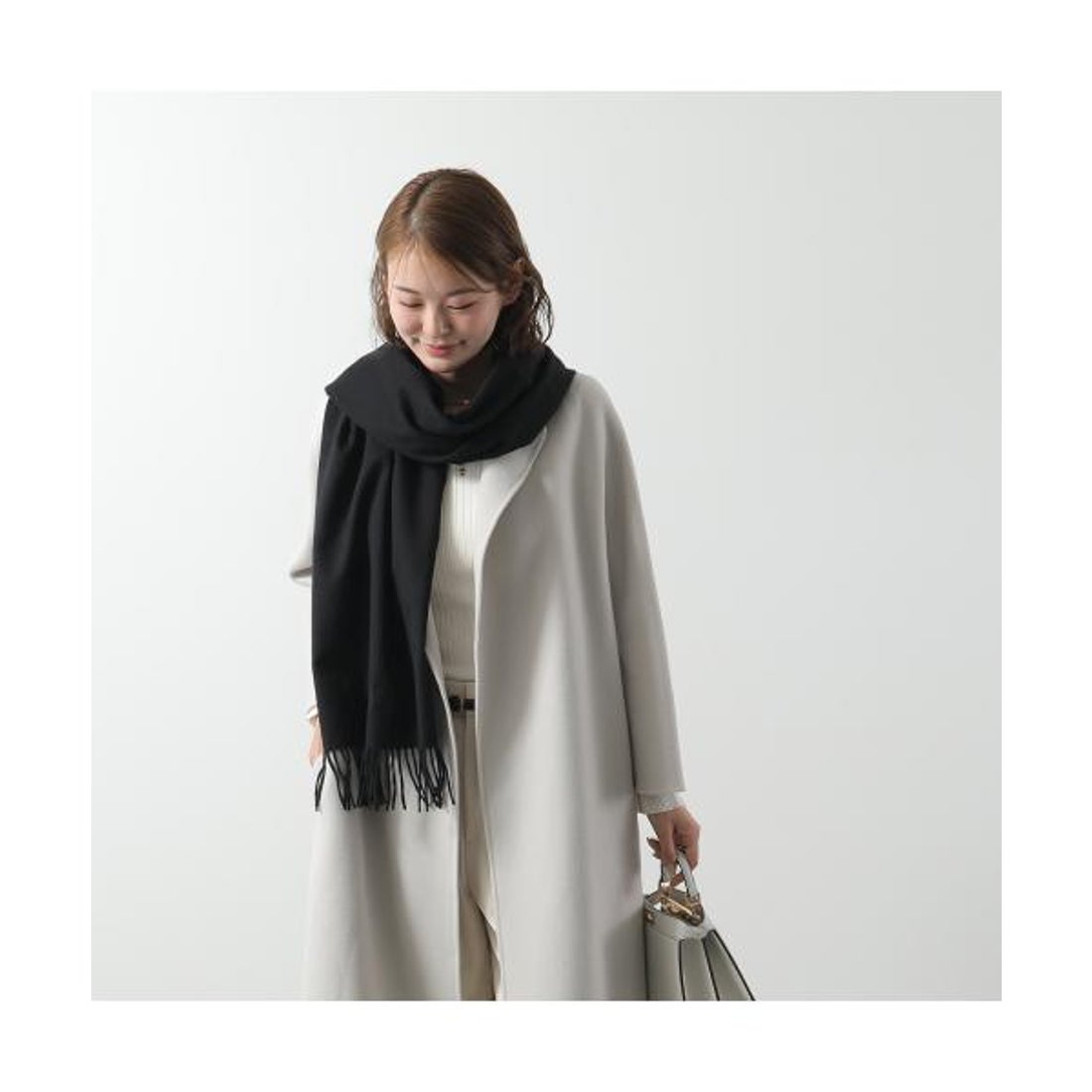 Yves Saint Laurent カシミヤストール 黒。超大判。希少。 Yves Saint