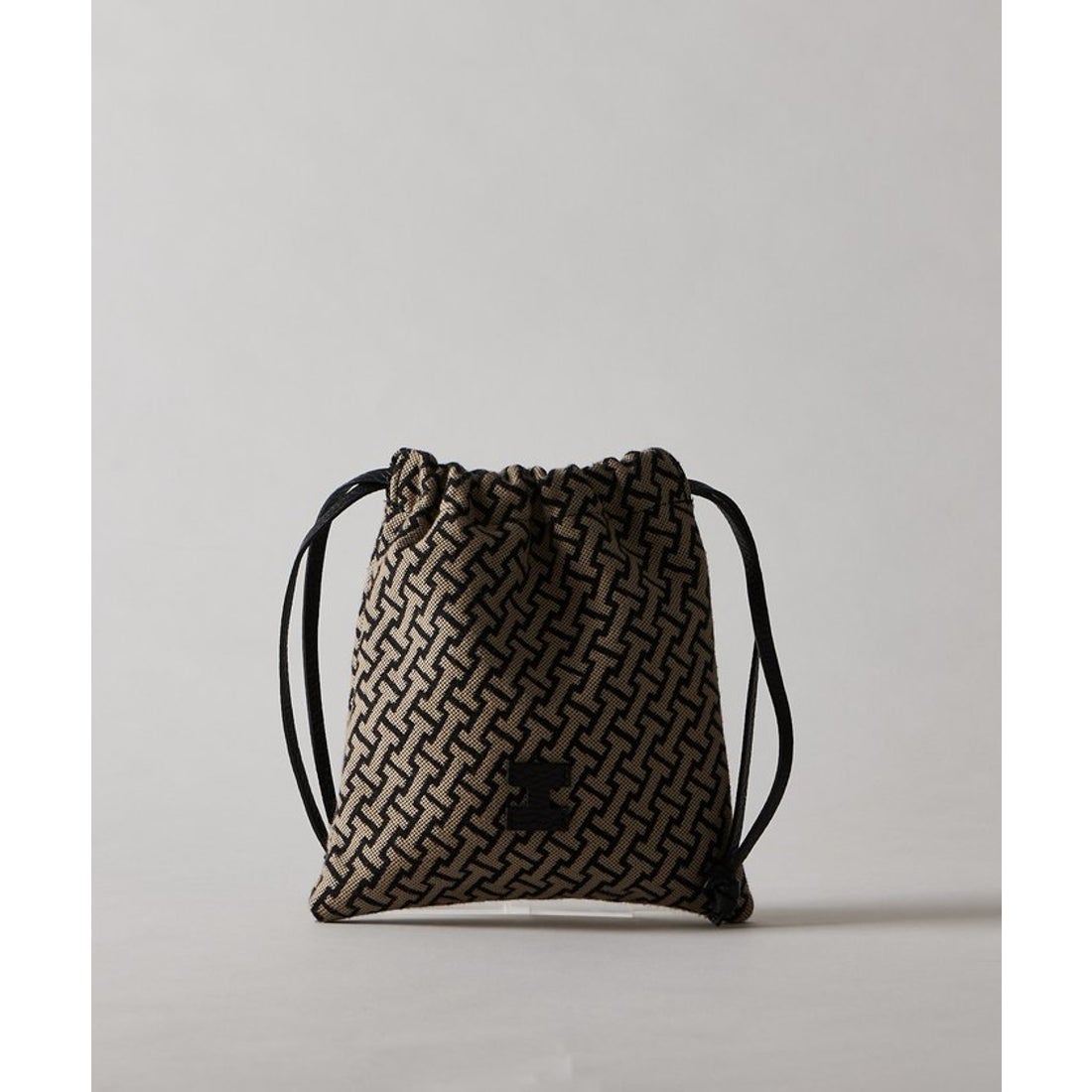 イアクッチ IACUCCI モノグランマ ポーチJACQUARD/RUGA （black） -靴