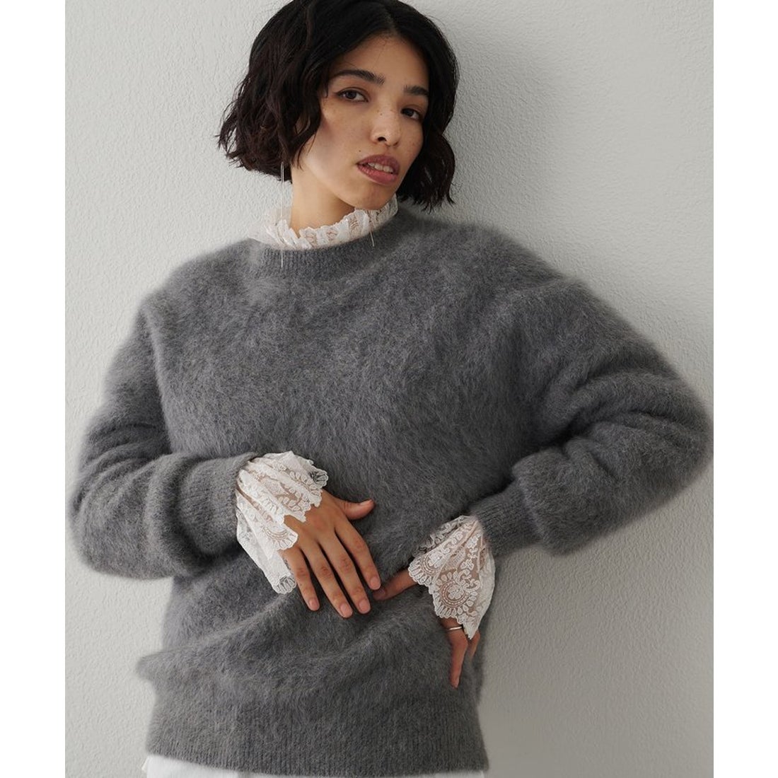 ウィムガゼット Whim Gazette ファークルーネックプルオーバー （gray