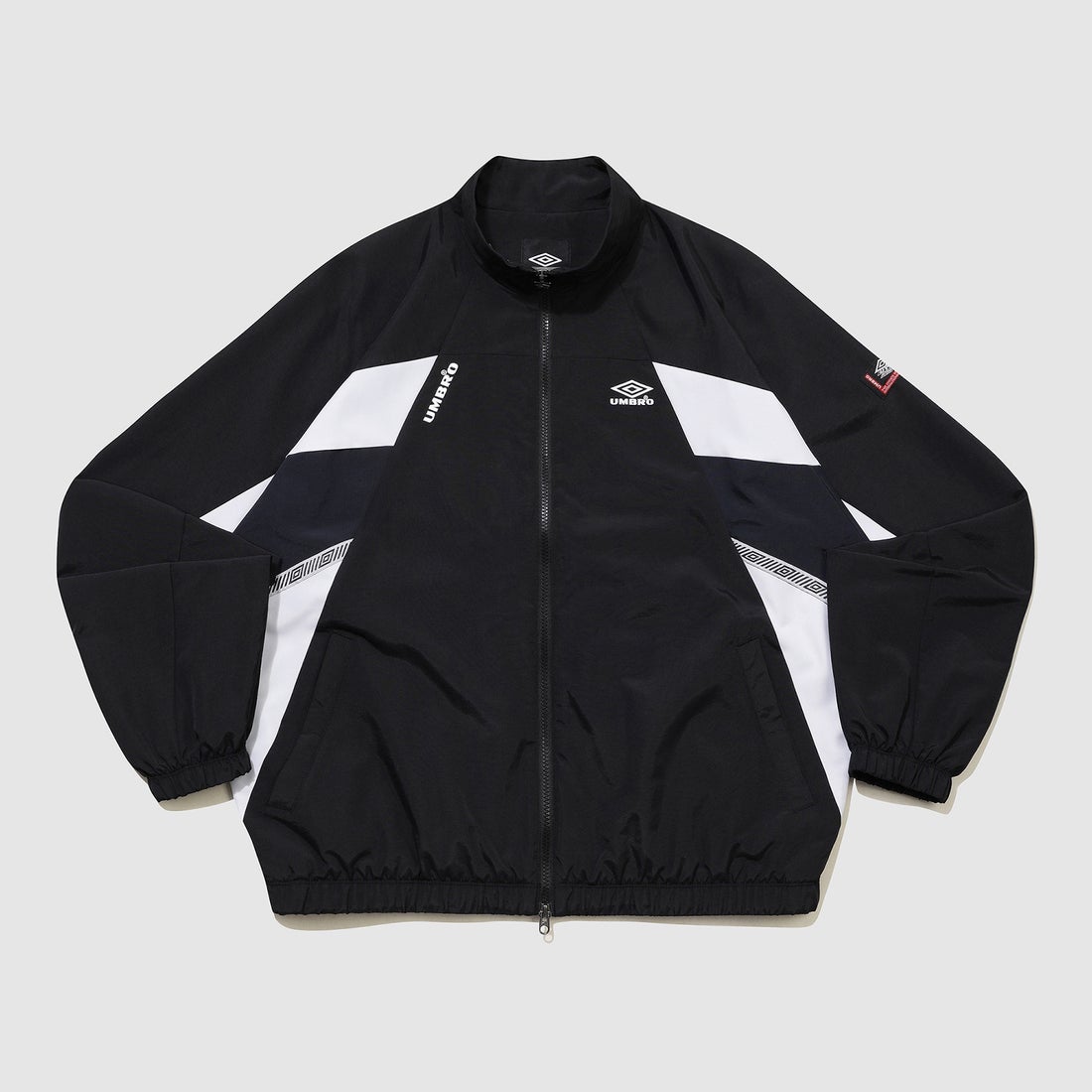 umbro アンブロ【KOREA COLLECTION】 STAND-NECK JACKET(ブラック