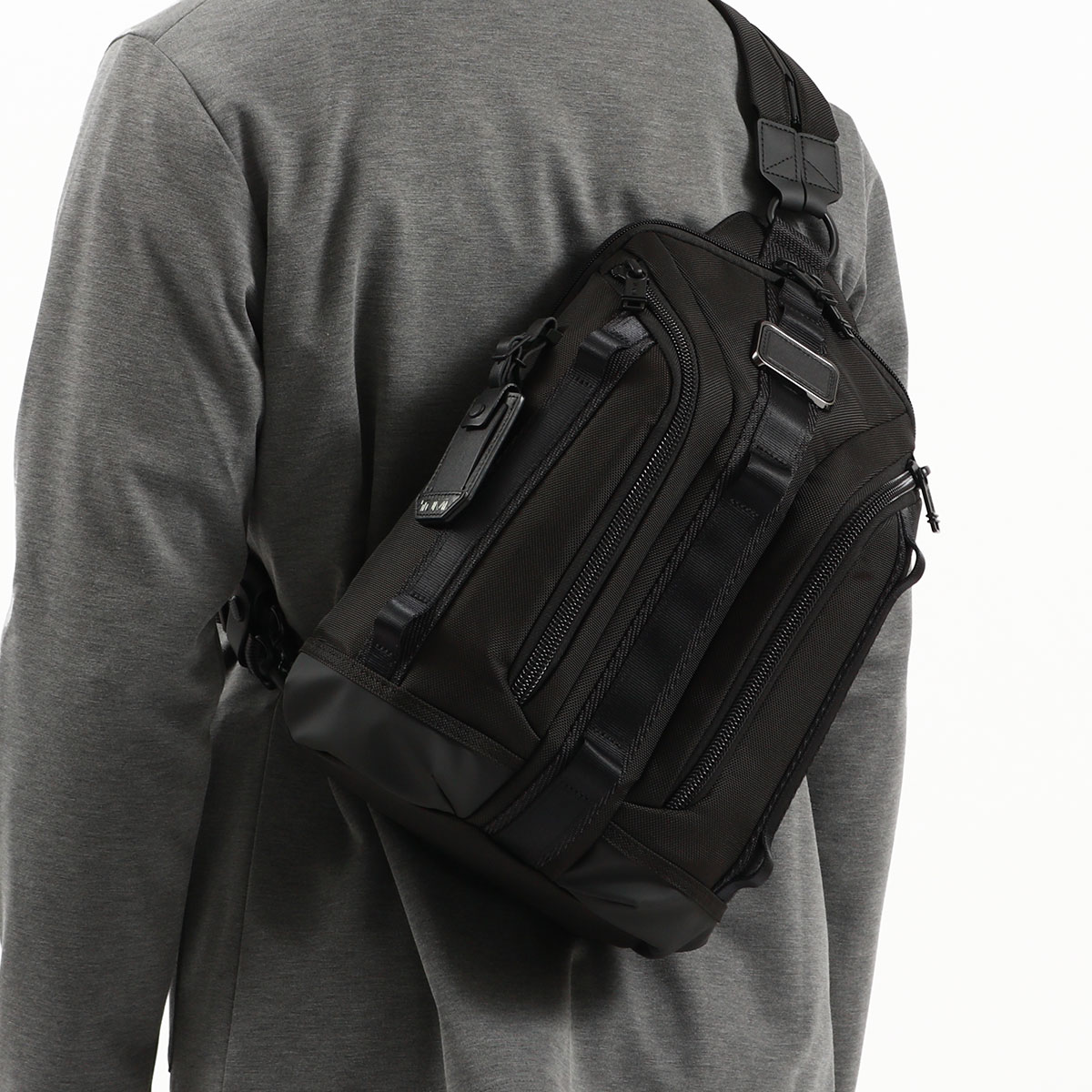 TUMI（トゥミ） 最大53%☆3/1迄 正規品5年保証 ボディバッグ TUMI