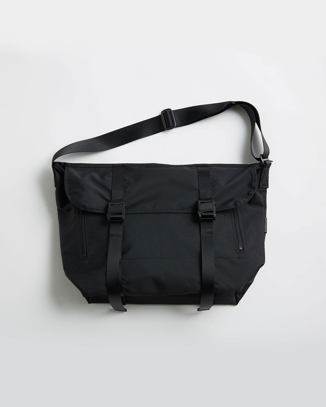 Shinzone（シンゾーン）× AMIACALVA（アミアカルヴァ）】MESSENGER BAG