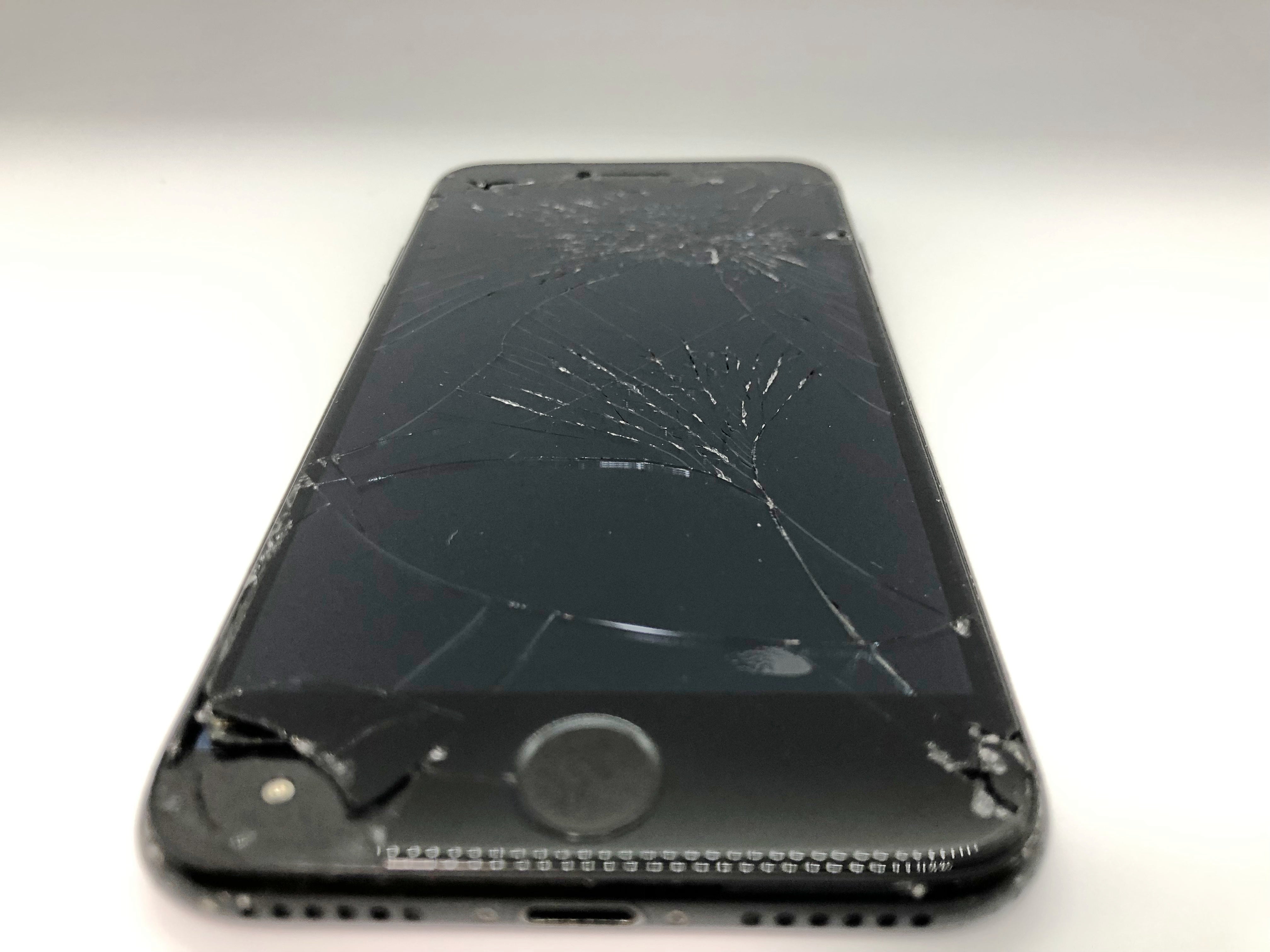 スマホの画面割れジャンクを3660円で美品に！ | Tamaoのブログ