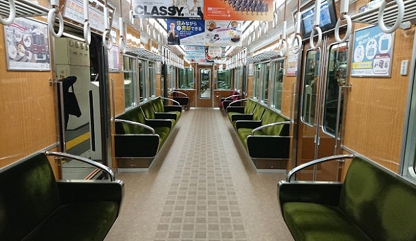 阪急8000系 8040形リニューアル車 | 車内観察日記