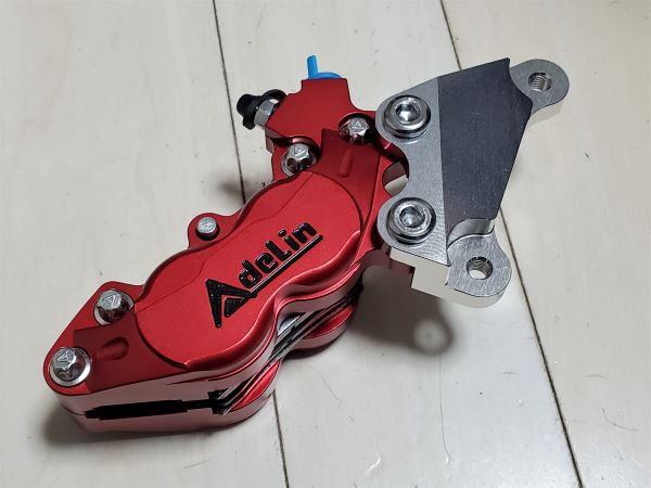 バイク】VTR250にAdelinの4POTキャリパー。 | 大阪でダクト屋さんの