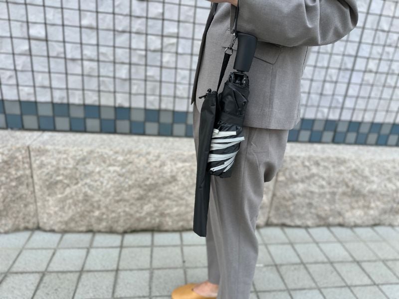 3秒乗車】濡れるスキを与えない。雨でも汗でも濡らさない傘で365日通勤