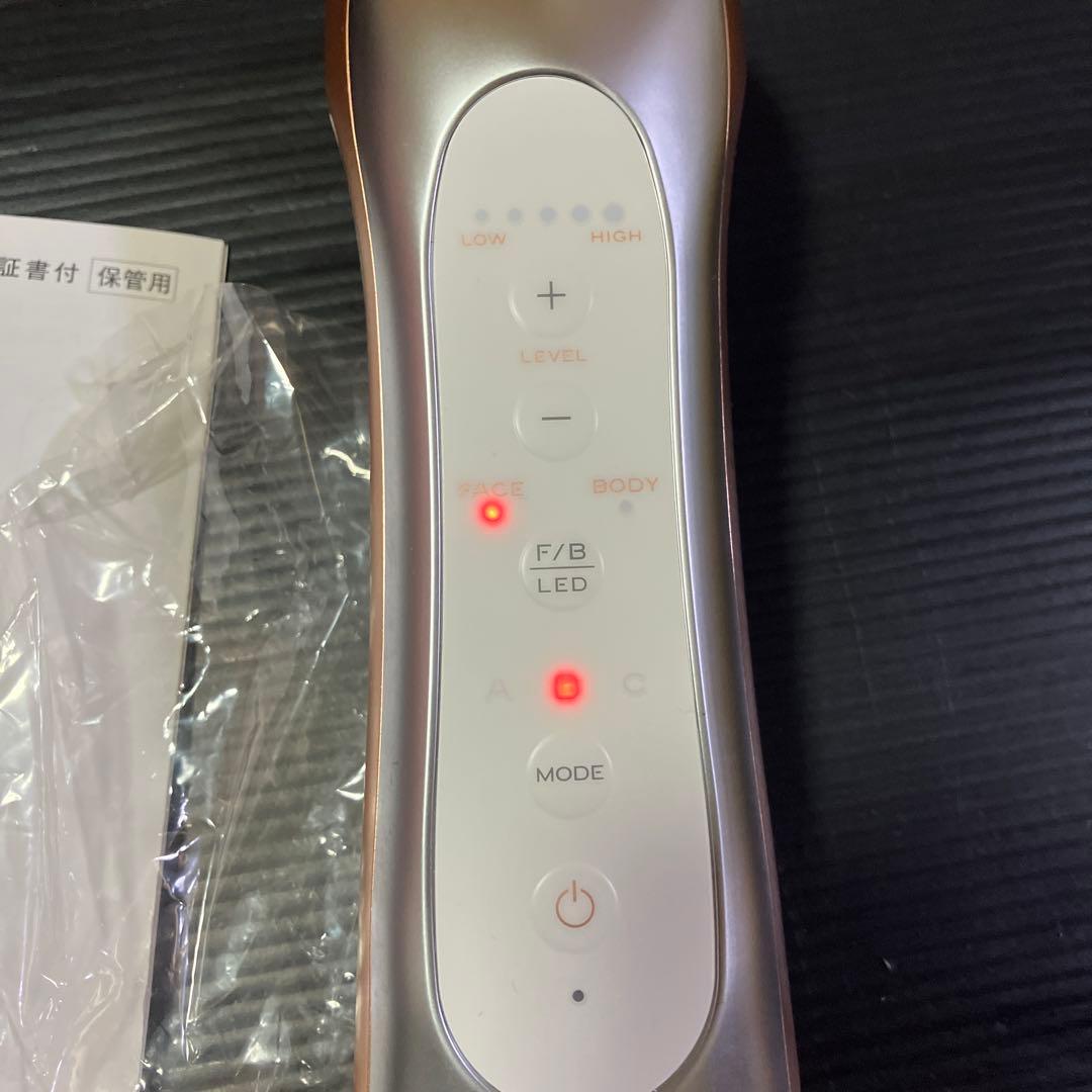 EMSIONAL PRO 本体　専用粘着パッド