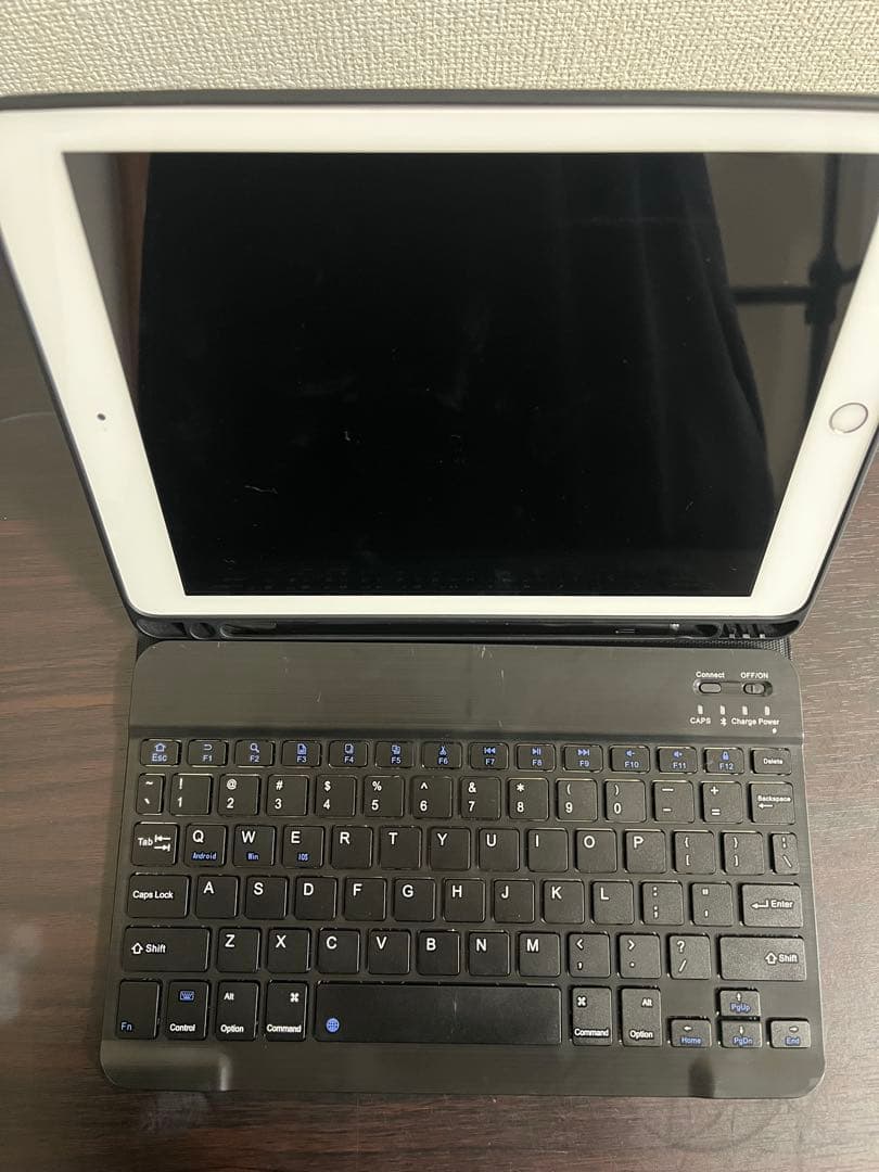 すぐ使える✨iPadセット（第6世代）グレイ Amazon.co.jp: 【整備済み品】 Apple iPad (第6世代) Wi-Fi +