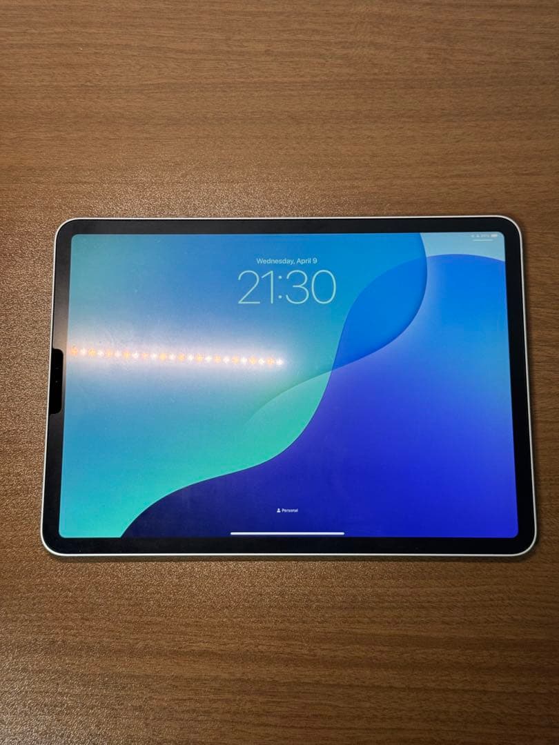 Apple iPad Pro11インチ(第二世代)シルバー 本体 11インチiPad Pro Wi‑Fiモデル 256GB（標準ガラス搭載）- シルバーを