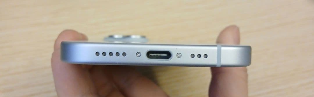 【美品】iPhone15 128GB ブルー　SIMフリー