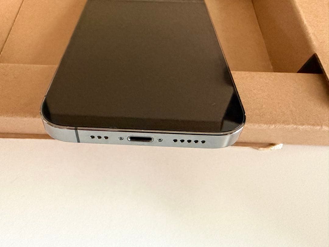 iPhone 13 Pro 256GBグラファイト