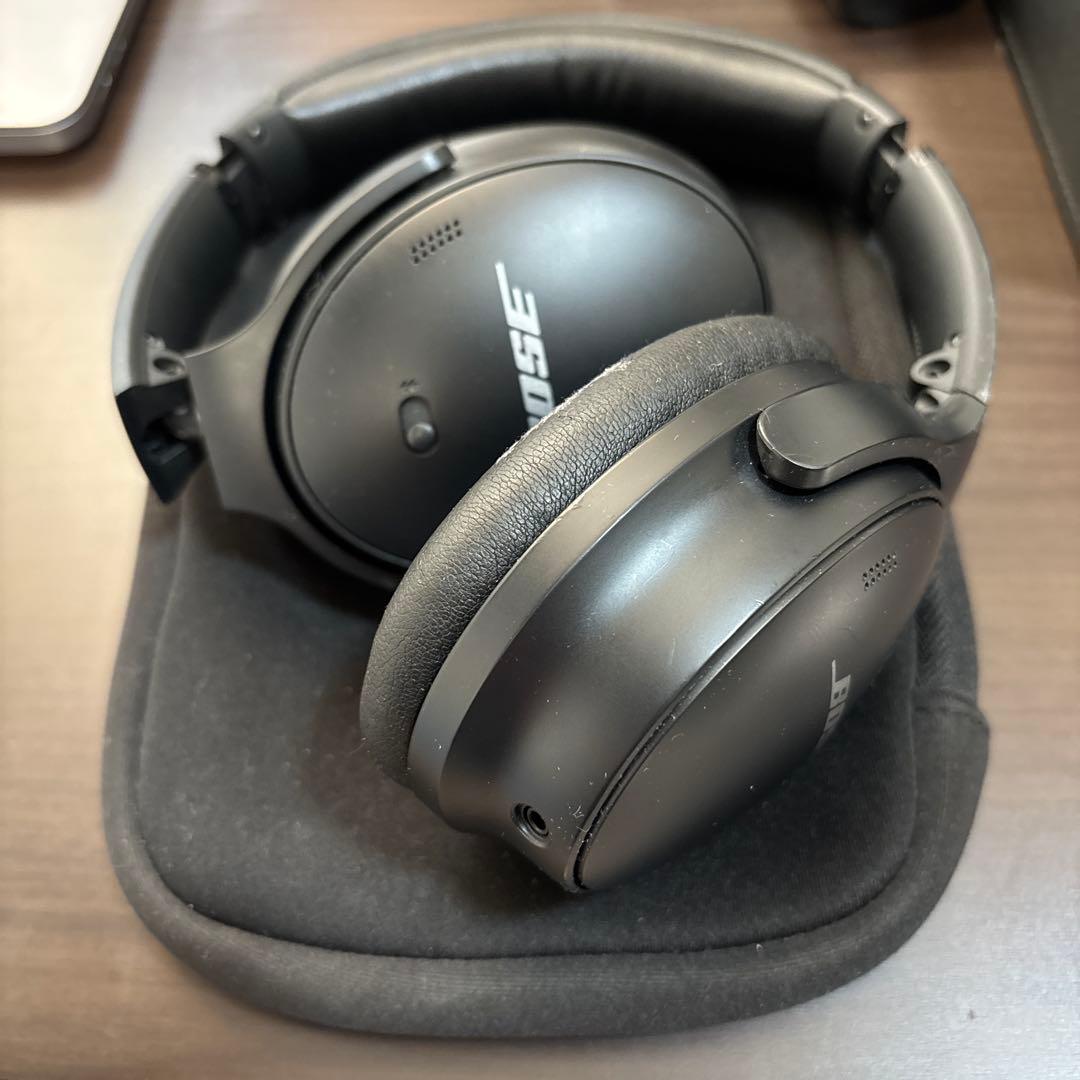 Bose QuietComfort headphones ケース付 Bose QuietComfort Headphones with ANC