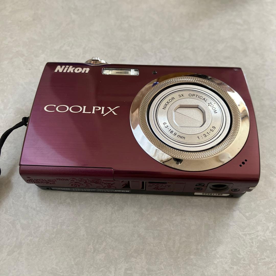 Nikon COOLPIX ワインレッド Amazon | Nikon デジタルカメラ COOLPIX (クールピクス) S60 ボルドー