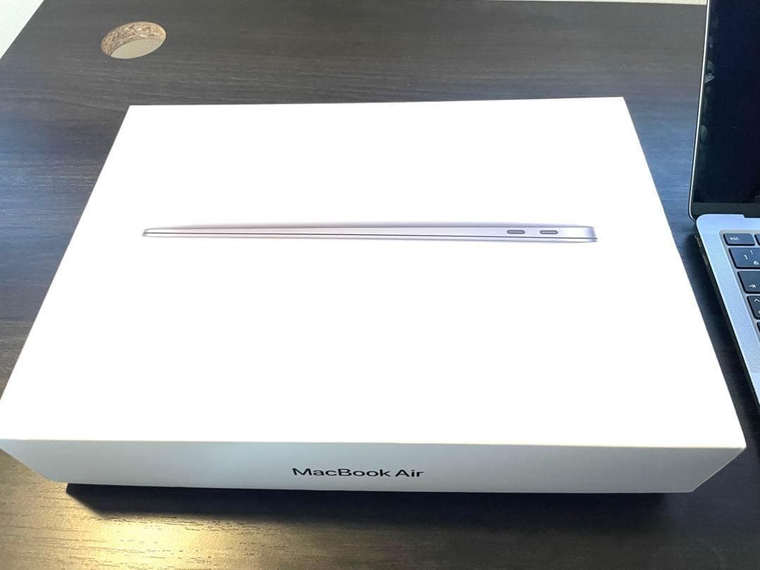 MacBook Air 本体 シルバー 8GB 256GB 箱付き MacBook Air 13インチ MGN93J/A Late 2020 シルバー【Apple M1/8GB