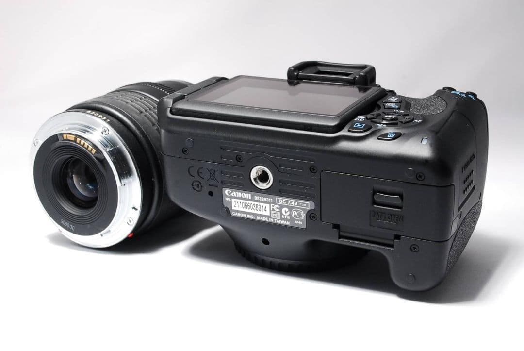 ♥新品級‼️シャッター数極少♥Canon Kiss X5 一眼レフ 超美品