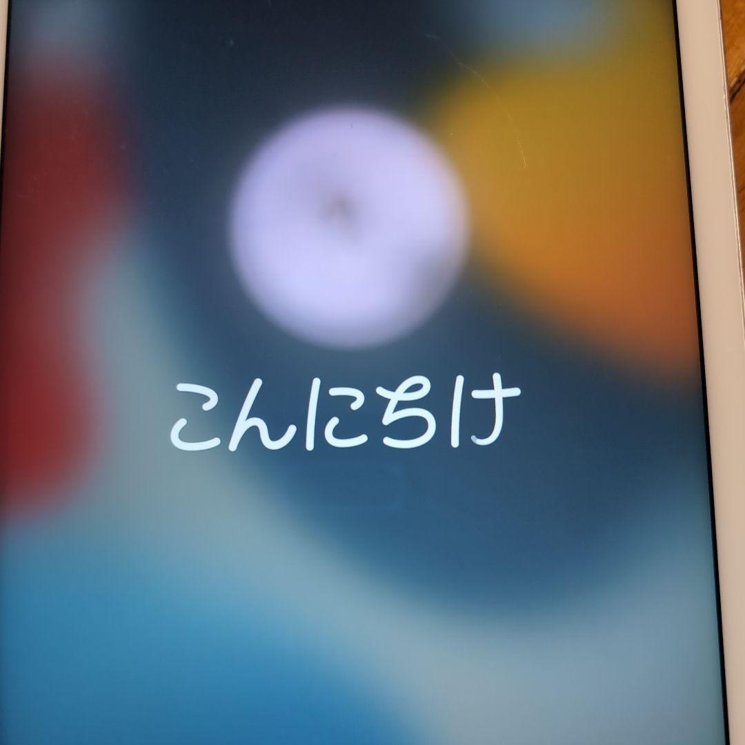 【中古】AppleiPad(A1567)［シルバー］9.7インチ［128GB］ iPad Air 2 Wi-Fi+Cellular(au) 32GB (A1567)9.7 Retina シルバー 中古