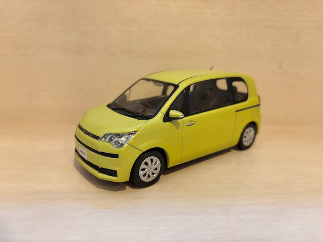 非売品 1/30 トヨタ スペイド シトラスマイカメタリック カラーサンプル Amazon | 1/30 ミニカー スペイド SPADE スペード 非売品 カラー