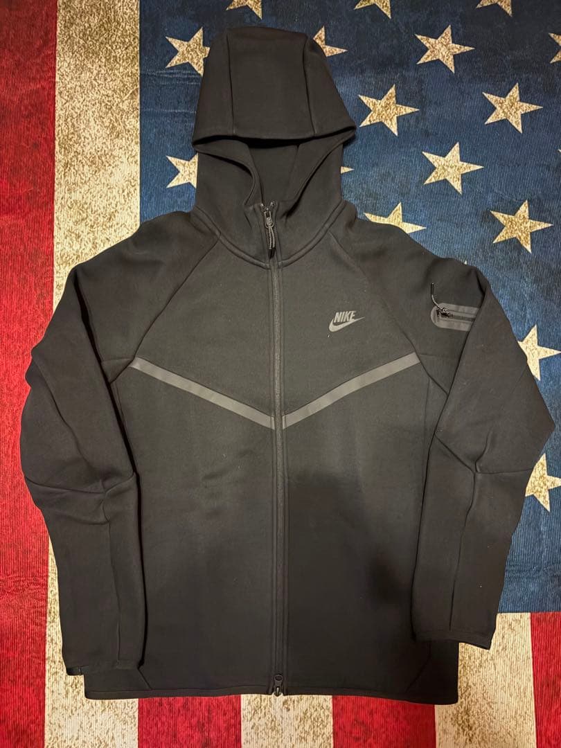 美品 テックフリース 黒 NIKE 赤タグ M メンズ テックフリース ブラック セットアップ ナイキ 赤タグ 上M 下S