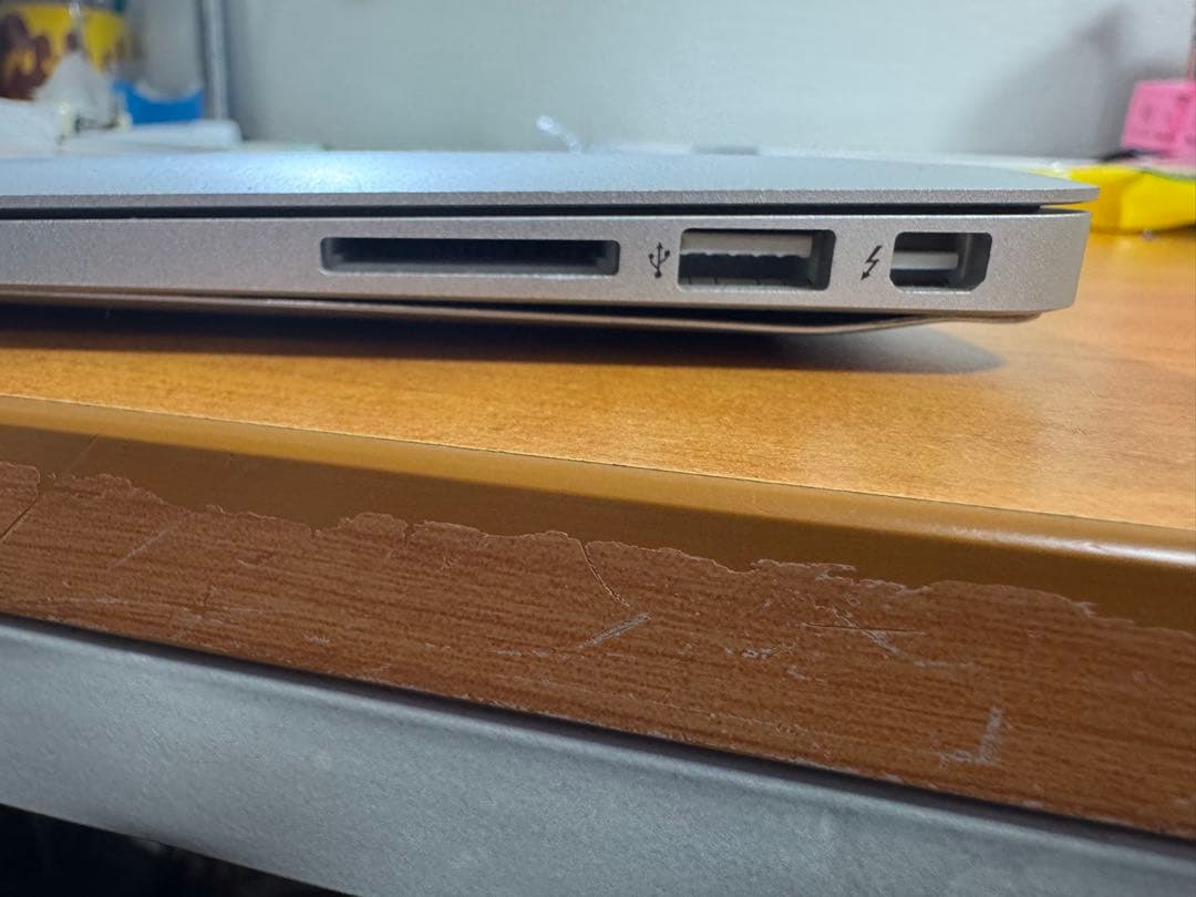 MacBook本体 Apple MacBook Air (13-inch, 2017)