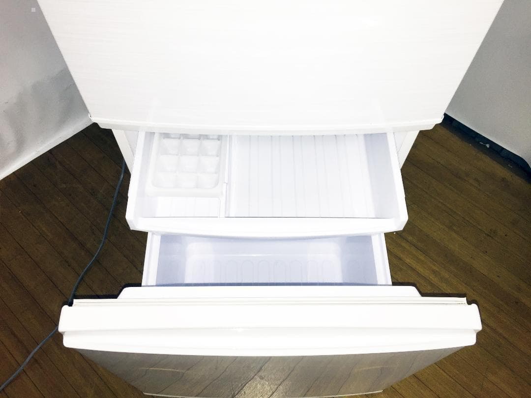 30日迄！送料無料★◆中古★SHARP 137L 冷蔵庫【SJ-14W-W】