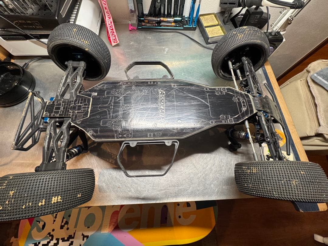アソシエイテッド RC10 SC6.2 (組立メカ搭載済み) - メルカリ