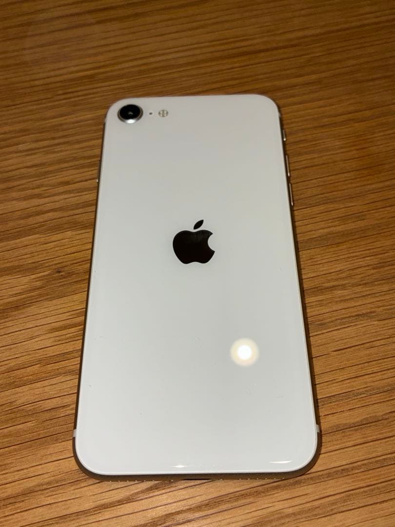 Apple iPhone SE3 128GB ホワイト Amazon.co.jp: Apple iPhone SE 3nd Generation, 128GB, SIM Free