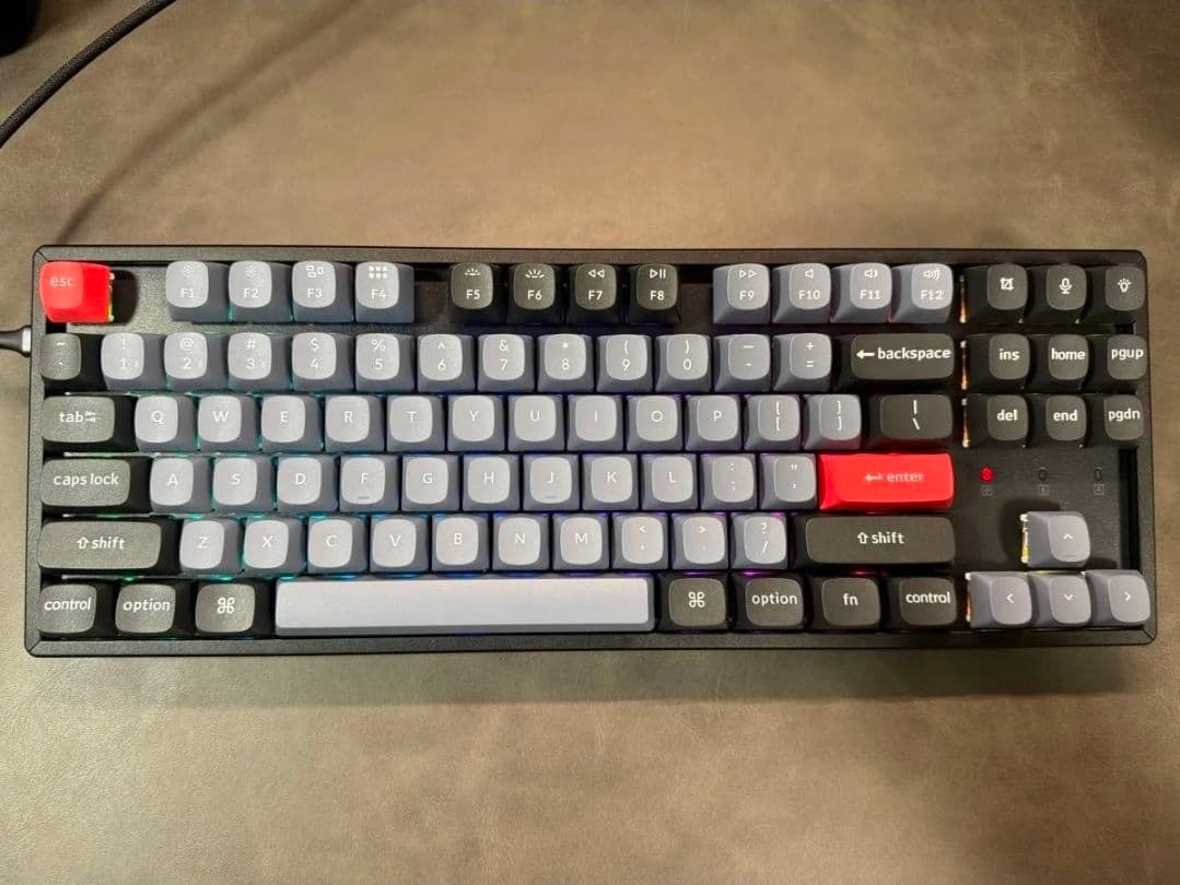 【中古品】Keychron K8 Pro 茶軸 US配列 キーボード Keychron K8 Pro QMK/VIA ワイヤレス・メカニカルキーボード(US配列