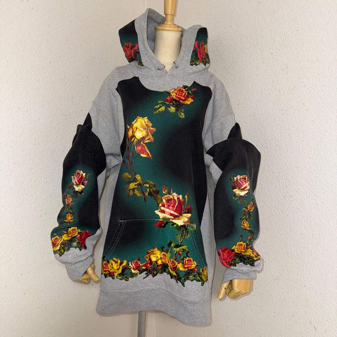Supreme × JeanPaulGaultier パーカー グレー 花柄 L Supreme - Supreme シュプリーム パーカー M グレー(花柄) 【古着