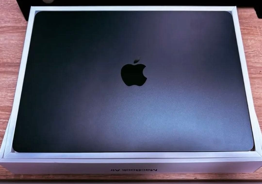 MacBook M2 8GB 箱あり 2022 13インチMacBook Air Amazon.com: Apple 2022 MacBook Air with Apple M2 Chip, 13-inch
