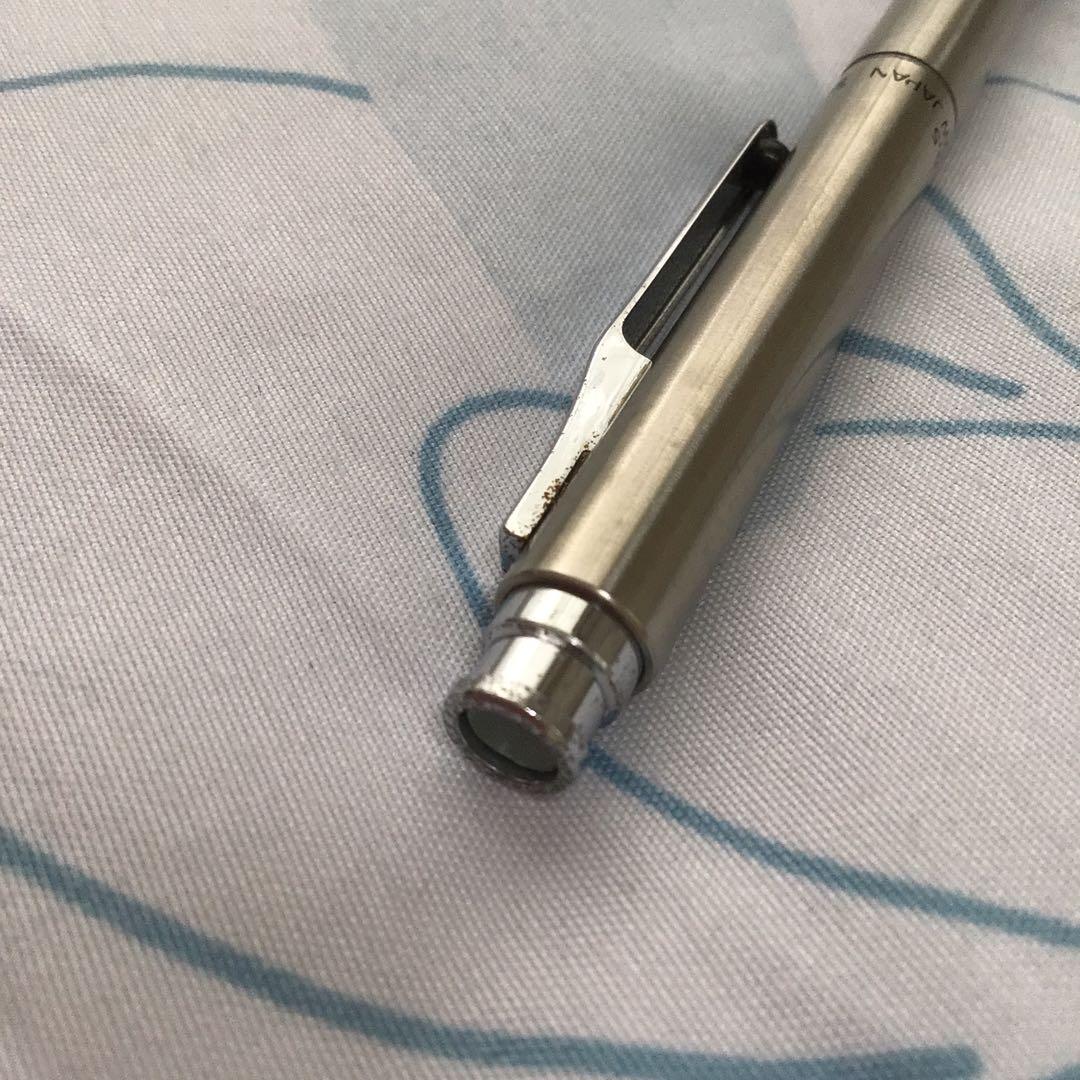 トンボ シャーペン ケシマン keshiman 0.5mm 銀 廃盤 - メルカリ