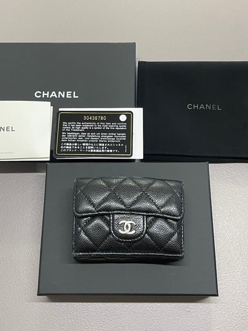 美品 シャネル CHANEL キャビアスキン クラシックスモールウォレット シャネル CHANEL クラシックスモール フラップウォレット