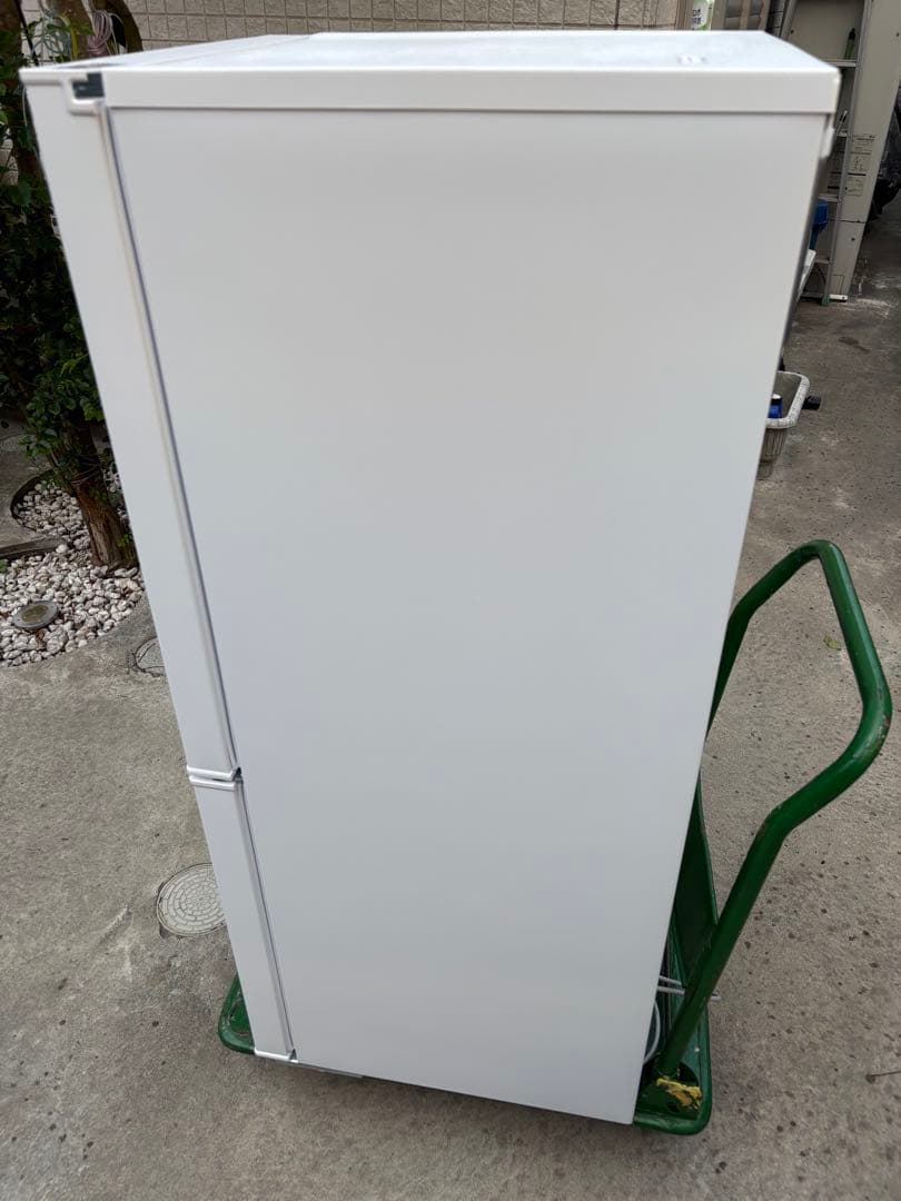 2023年製 超美品 ニトリ 冷蔵庫 NTR-140WH 140L 家電　配達可