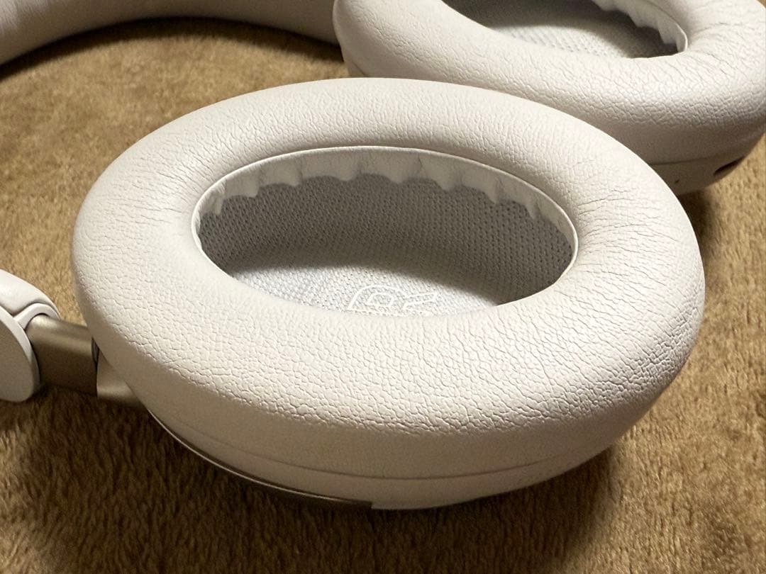 美品 BOSE QuietComfort Ultra ワイヤレスヘッドホン