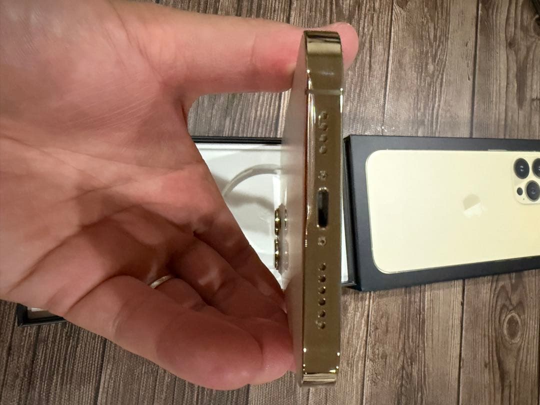 iPhone13 Pro MAX 256GB カエル