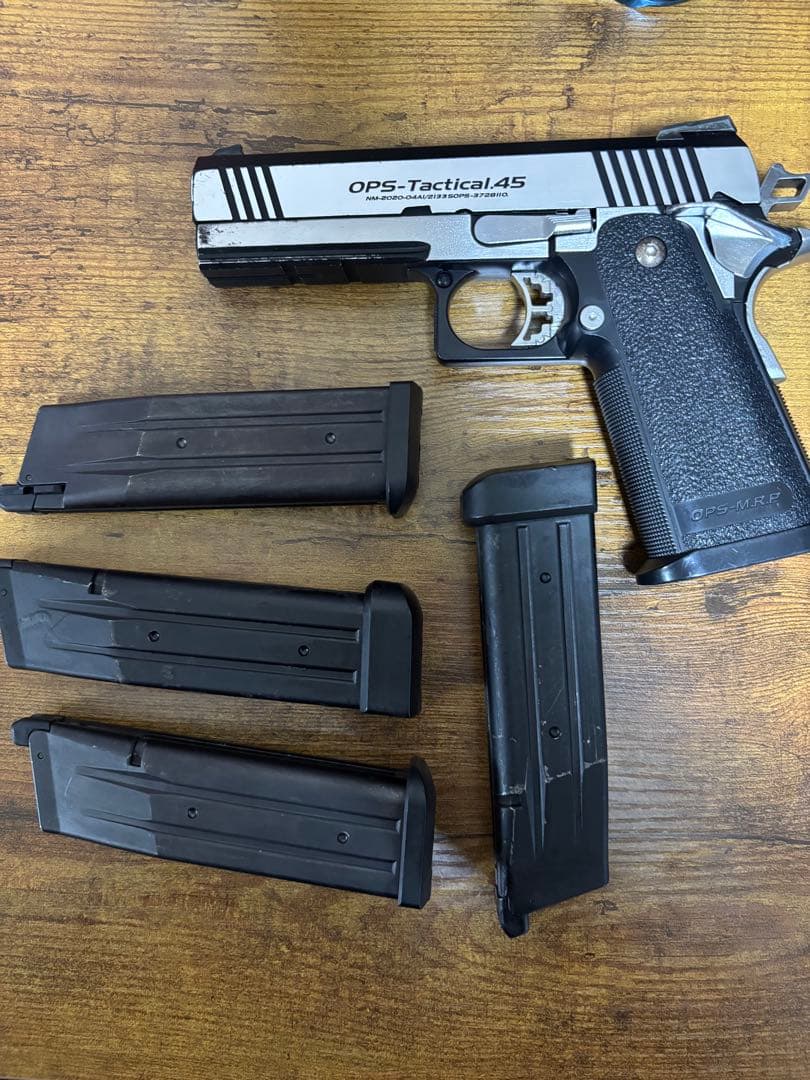 ハイキャパ45 ハンドガン 4本マガジン付き Modify ハイキャパ用 ガスマガジン 43連 アルミ製 軽量LongType(TM/AW