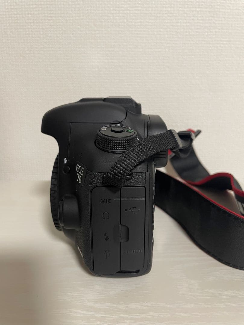 動作良好 CANON キャノン EOS 7D Mark II デジタル一眼レフ