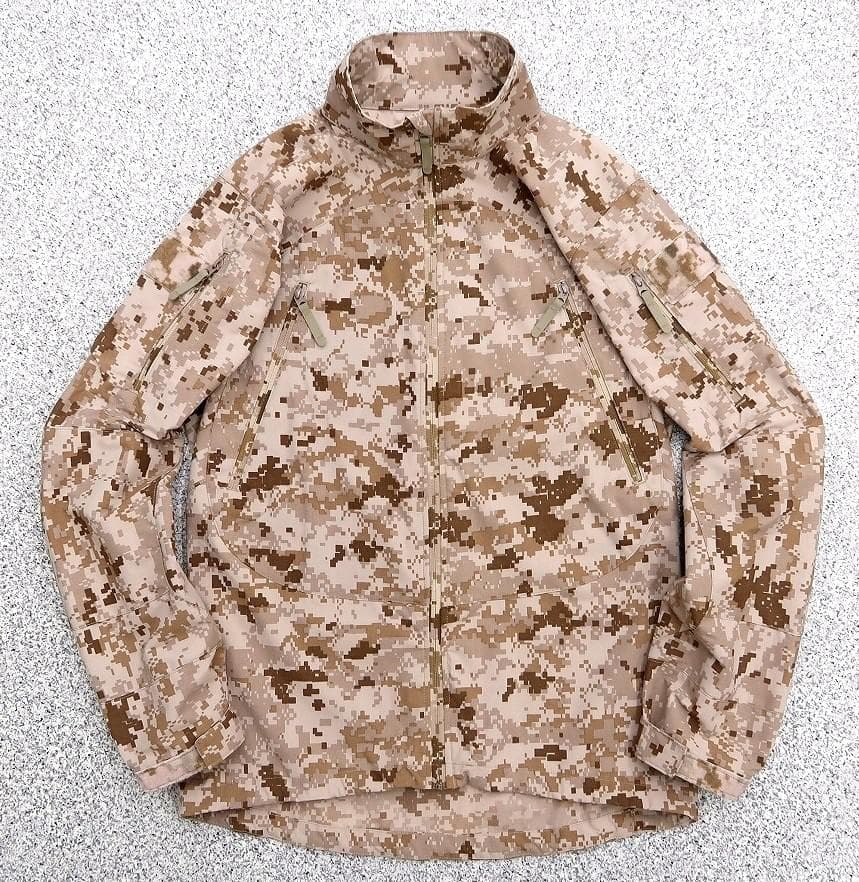 極美品 M-L 米軍実物 パタゴニア MARS レベル5 ジャケット AOR1 極美品 M-L 米軍実物 パタゴニア MARS レベル5 ジャケット AOR1 - メルカリ