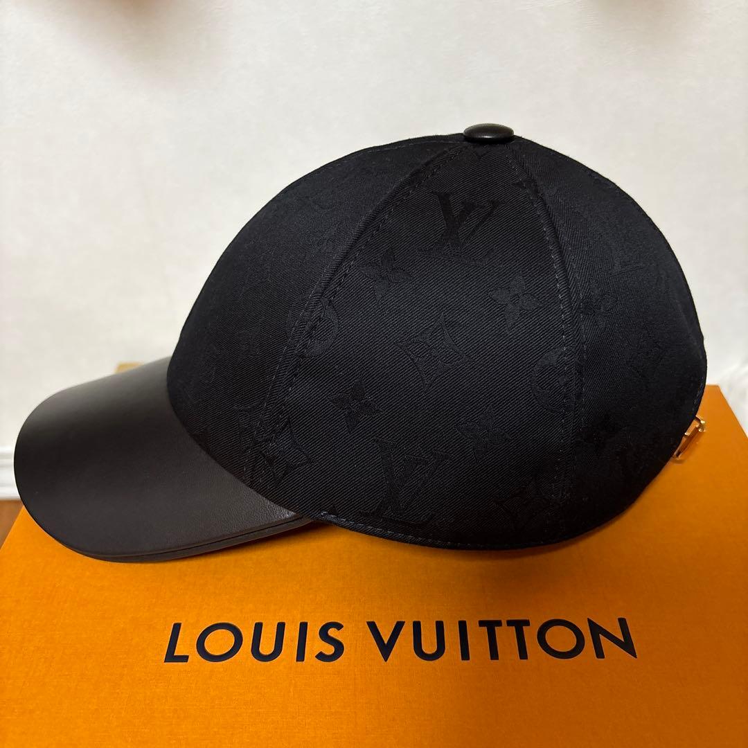 ルイヴィトン　LOUIS VUITTON キャップ LOUIS VUITTON - ルイヴィトン キャップ 黒の通販 by zzjuan77's shop