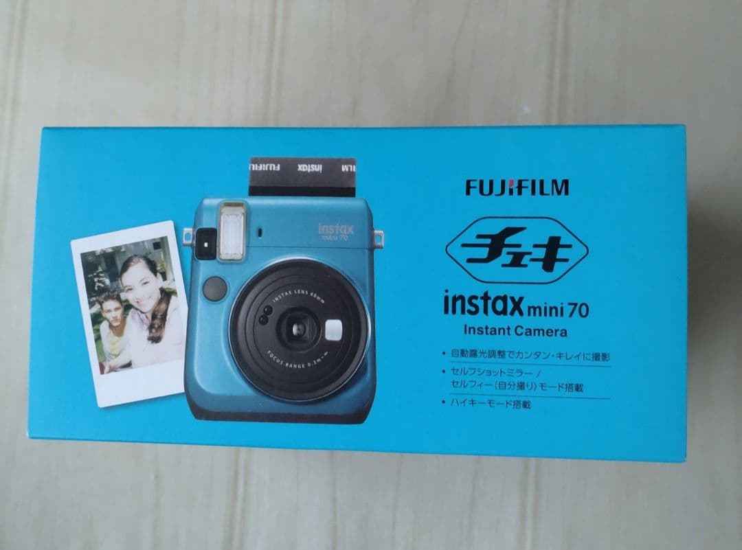 INSTAX MINI 70　BLUE　ブルー　新品　未使用　チェキ