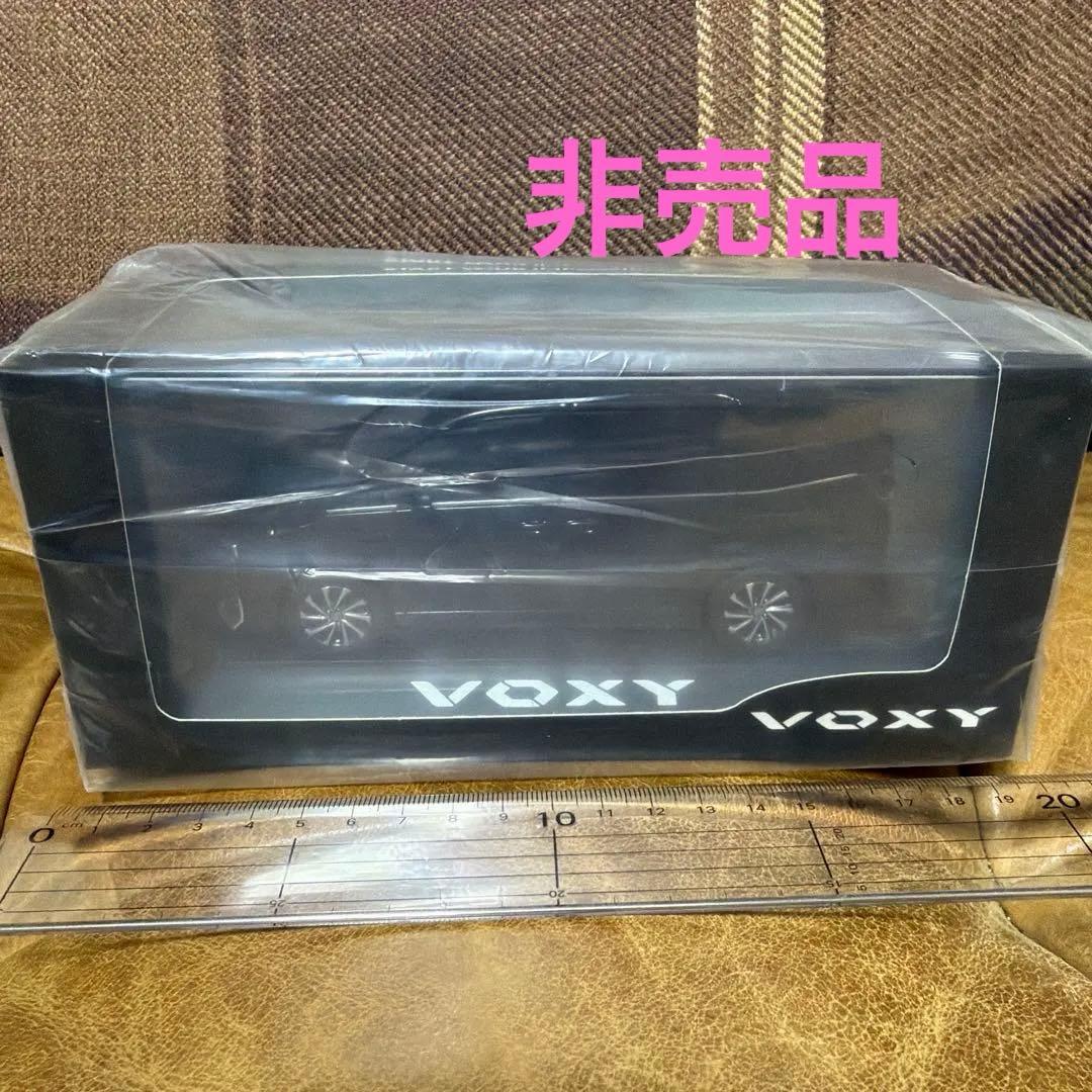 非売品　ヴォクシーVOXY 90 ミニカー 未開封 グリッターブラック トヨタ 新型ヴォクシー S-Z ミニカー グリッターブラックガラス