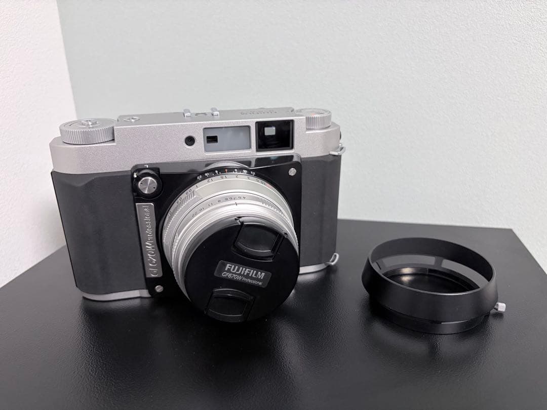 フィルムカメラ FUJIFILM GF670W Professional 富士フイルム、広角レンズ搭載中判フィルムカメラ - 価格.com